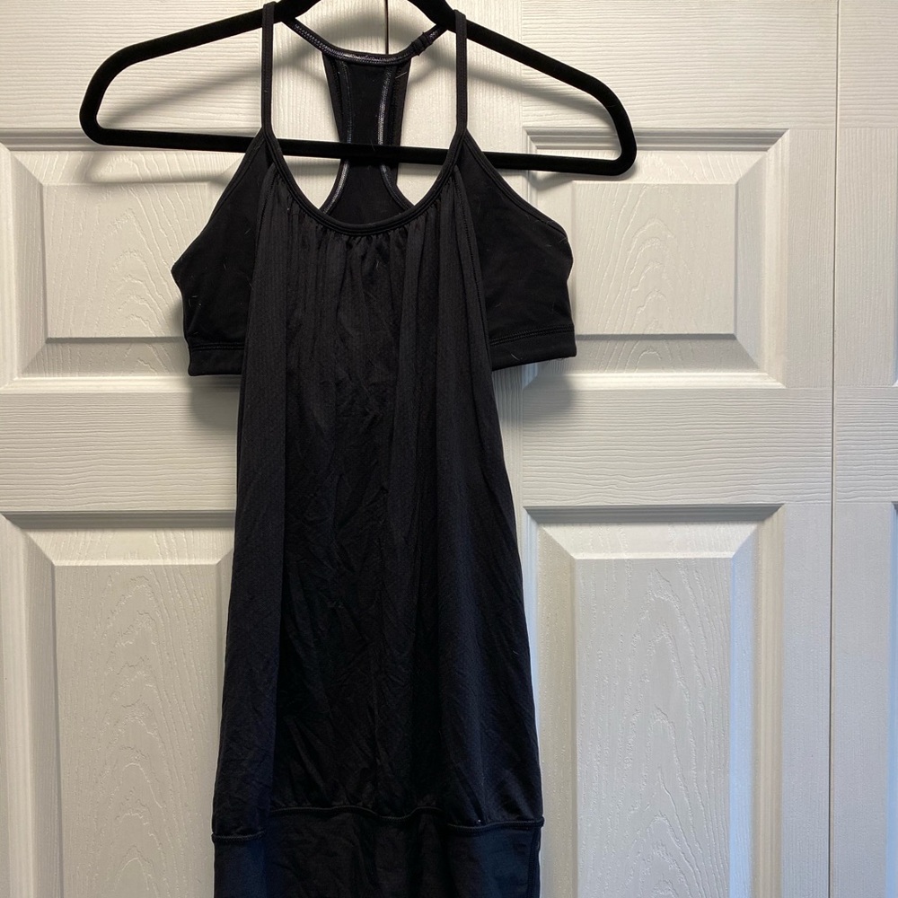 Lululemon no limits tank